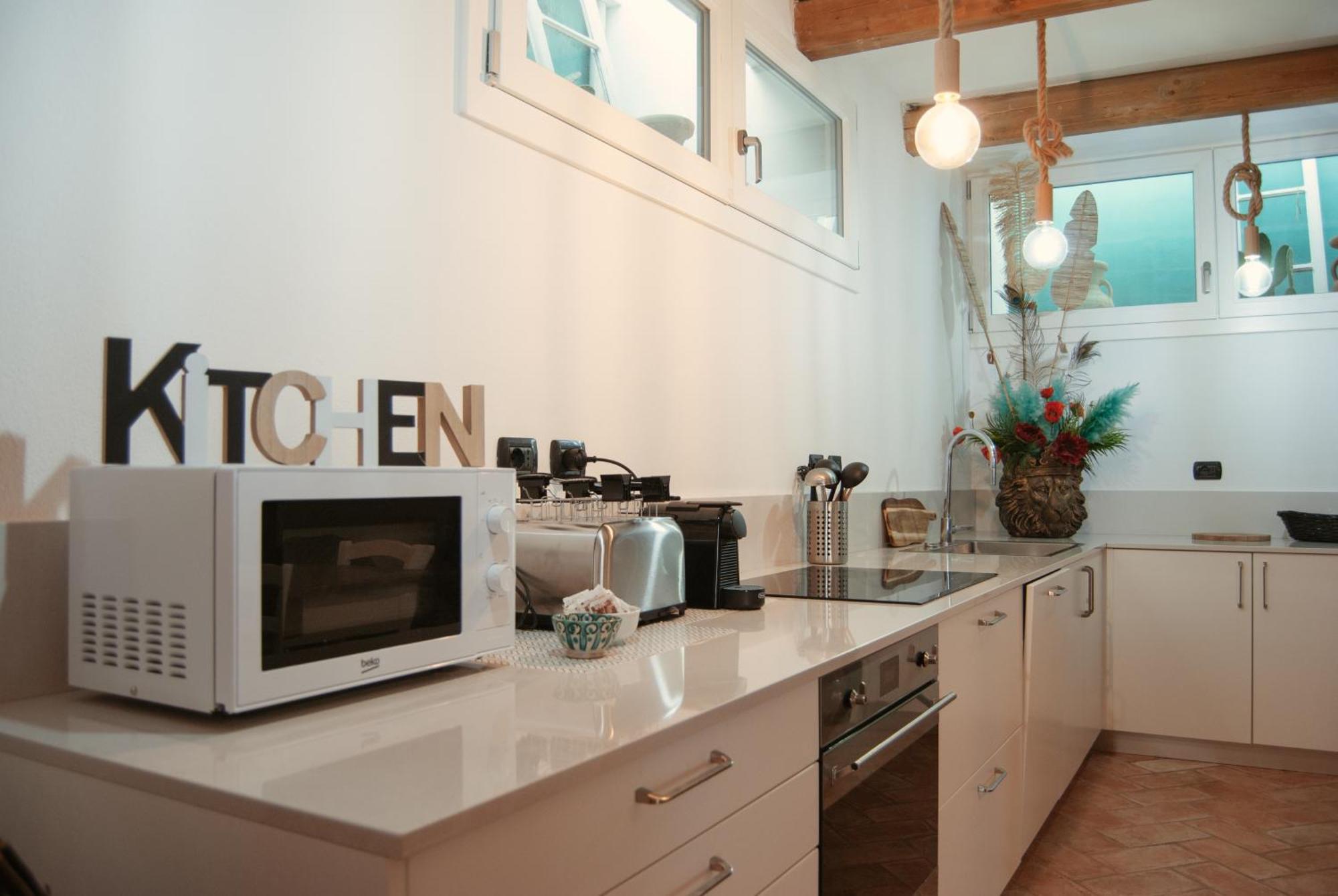 Welcome Traveller Frida'S Rooms Caprino Veronese Exterior foto