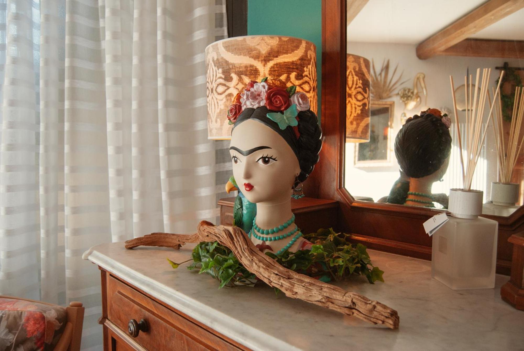 Welcome Traveller Frida'S Rooms Caprino Veronese Exterior foto