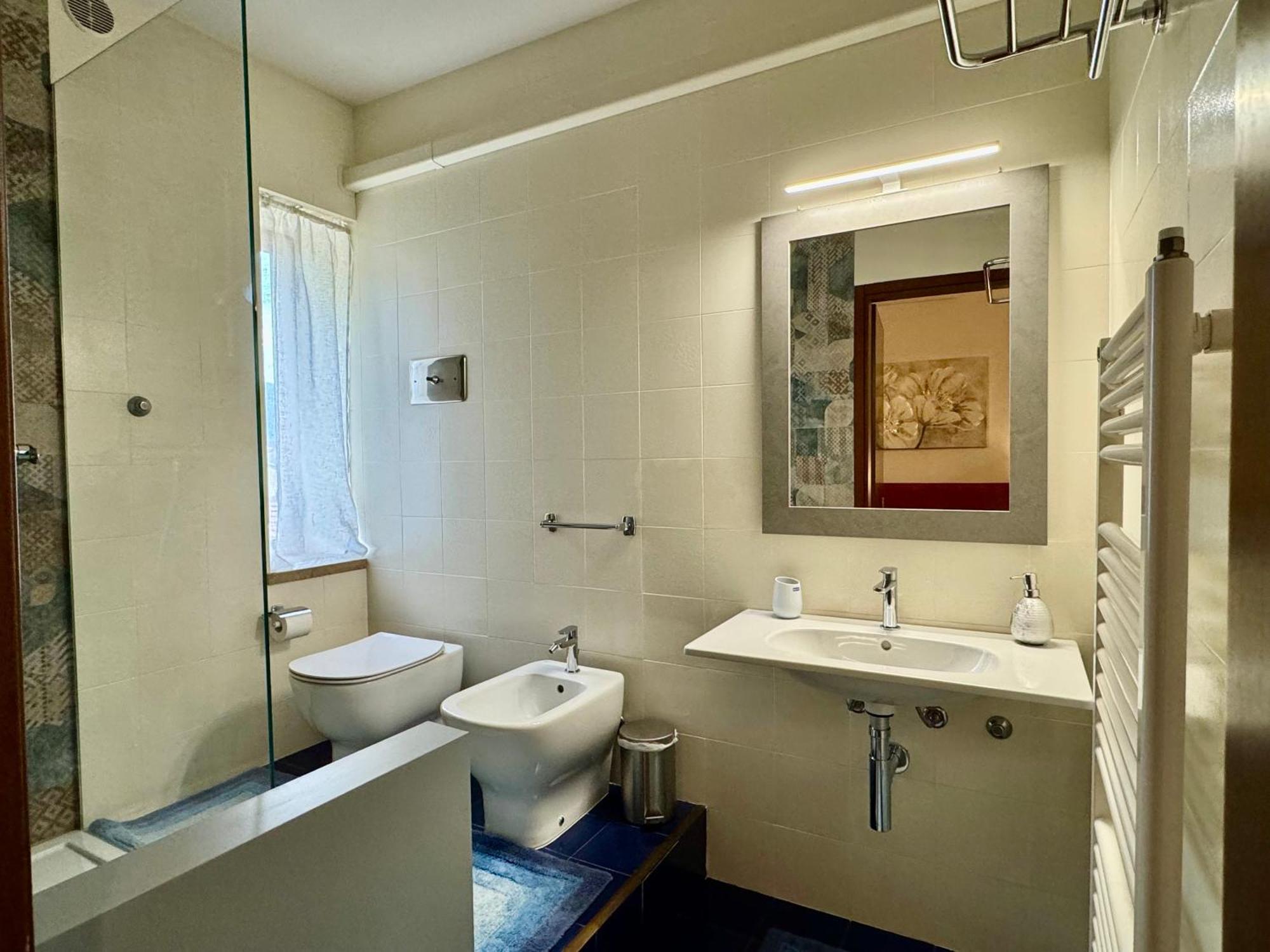 Welcome Traveller Frida'S Rooms Caprino Veronese Exterior foto