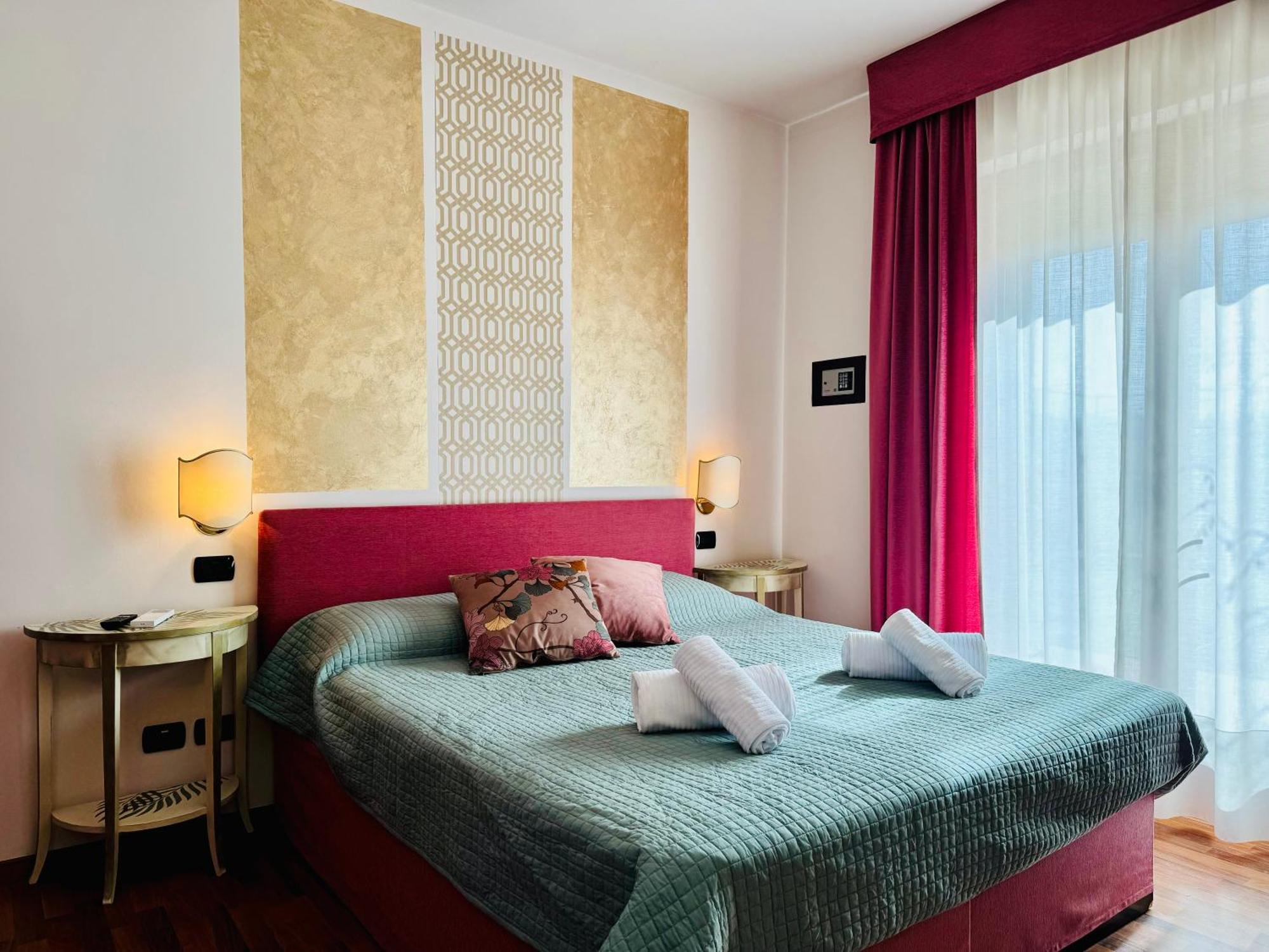 Welcome Traveller Frida'S Rooms Caprino Veronese Exterior foto
